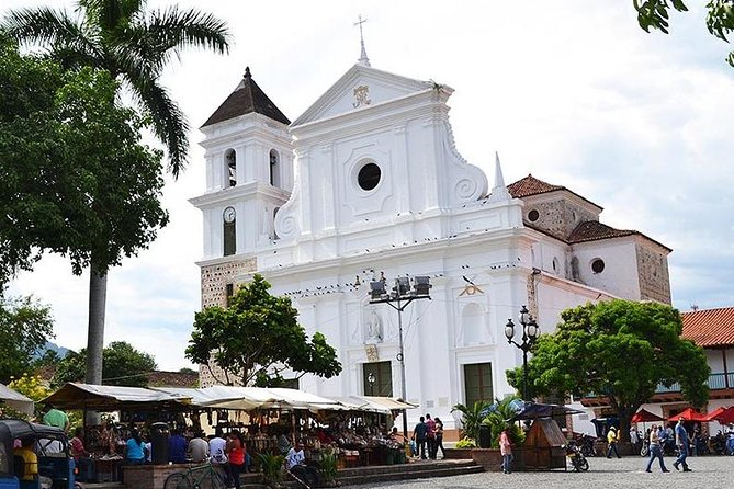 Santa Fe de Antioquia Tour with Western Bridge Visit - Getting picked up in Medellín without the stress