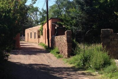 Santa Fe History Night Stroll - Victor’s approach: humor, stories, and “how it all connects”