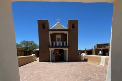 Santa Fe to Chimayo and Taos Pueblo Driving Tour - Taos Pueblo with a local guide: why the 1-hour visit matters