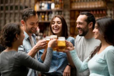 Santa Monica Bar & Club Crawl - Meetup and timing: 7:45 pm near The Georgian Hotel, tour to 10:30