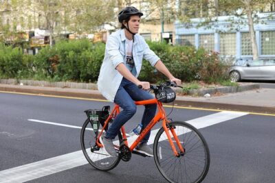 Santa Monica Electric Bike Rentals - Santa Monica to Marina del Rey: ocean breeze and photo-friendly pacing