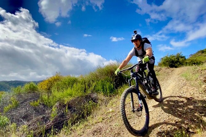 Santa Monica Roller Coaster Mountain Bike Tour (Intermediate) - Electric mountain bikes on the Santa Monica single track