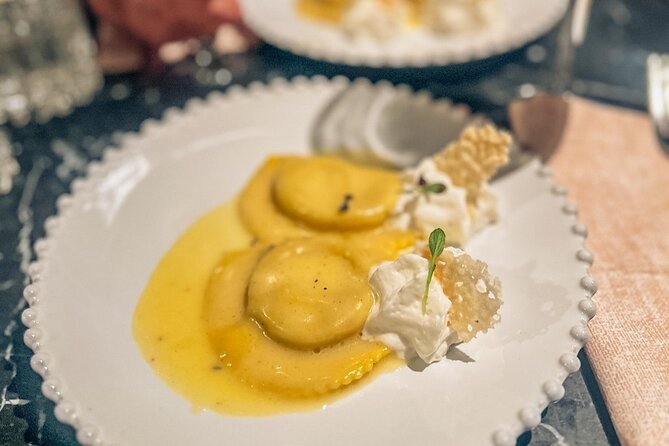 Self Guided Food Tour in Santa Catalina, Palma de Mallorca - Santa Catalina at 5 pm: a plan that keeps the night moving