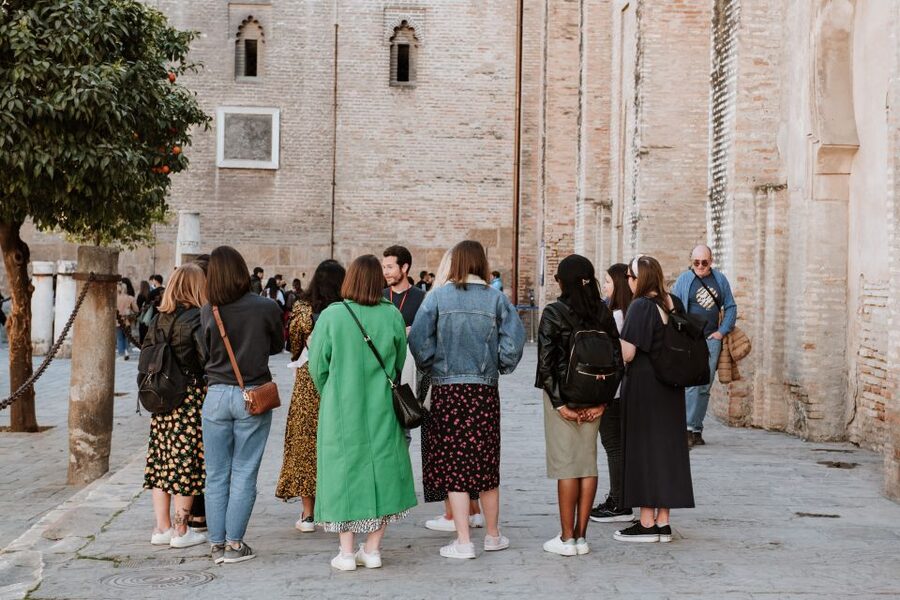 Seville Jewish Quarter walking tour: Santa Cruz District - Casa Murillo: courtyards and the city’s quiet theater