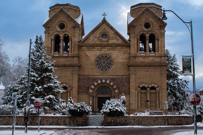 Small Group History Walking Tour Thru Santa Fe a City Different - Getting there: Soldiers’ Monument start and Barrio de Analco finish