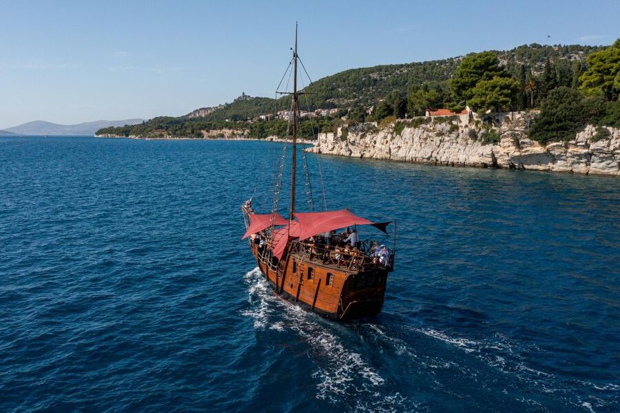 Split: Cruise on Unique Columbo's Pirate Ship "Santa Maria" - Included drinks on the Adriatic: value, timing, and taste notes