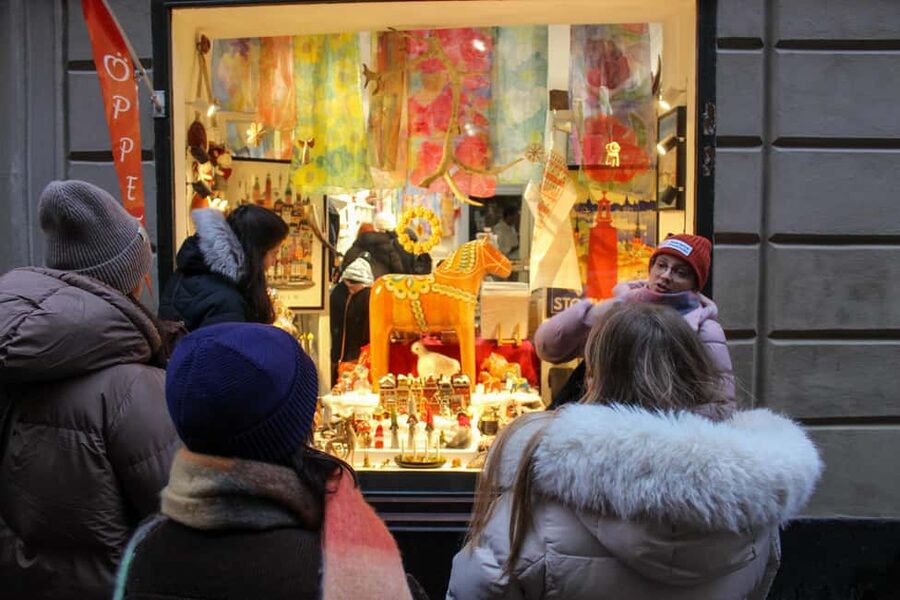 Stockholm: Christmas Traditions & Food Small Group Tour - Kungsträdgården Park: a photo stop that actually earns its time