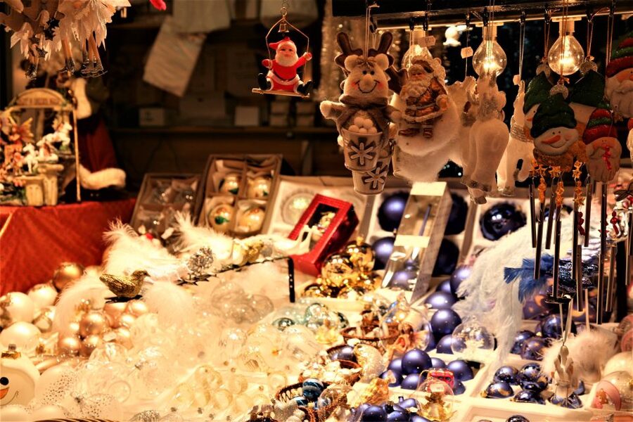 Strasbourg Christmas Market tour - Shopping the Alsatian Way: Ornaments, Toys, Textiles, Jewelry