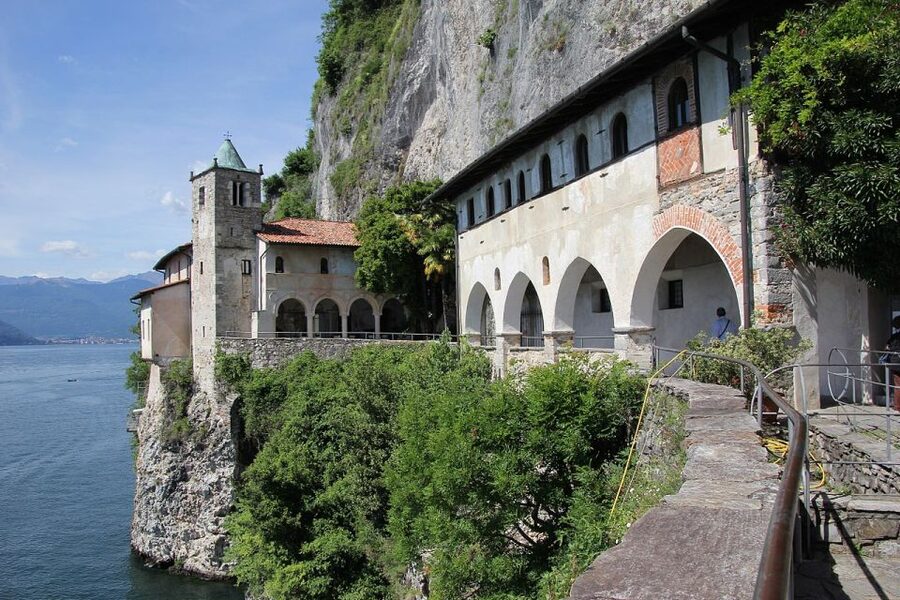 Stresa: Private Cruise to Santa Caterina del Sasso - The Stresa Coast Villas: What You’ll Notice From the Water