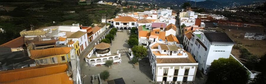 Sunday Markets: Santa Brígida, San Mateo, and Teror - How the Morning Works: Pickup, Bus Ride, and First Stop