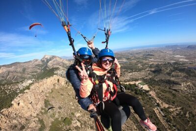 Tandem Paragliding Flight in Alicante and Santa Pola - Safety Briefing and Gear: The Part You Should Pay Attention To