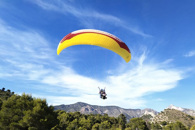 Tandem Paragliding Flight in Alicante and Santa Pola - Small Group Advantage: Max 6 Travelers Means Less Waiting