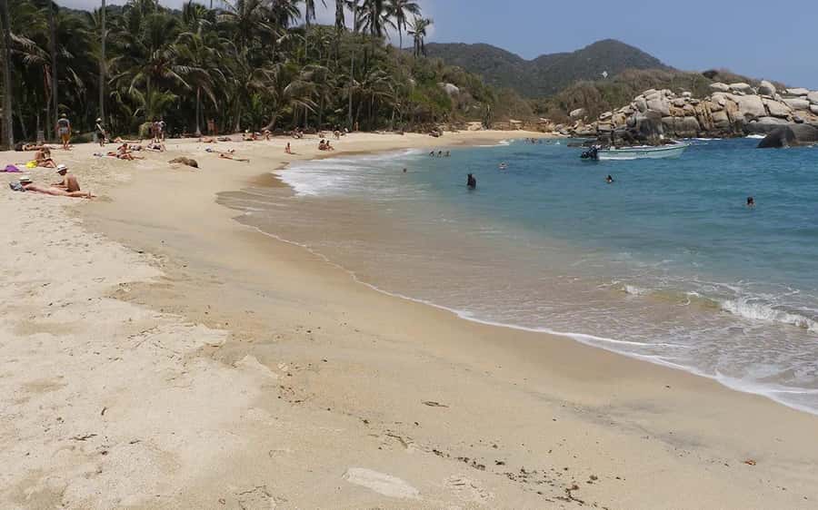 Tayrona Park adventure in Santa Marta: Cabo San Juan from Cartagena - Return to Cartagena via Santa Marta: long ride, noisy reality