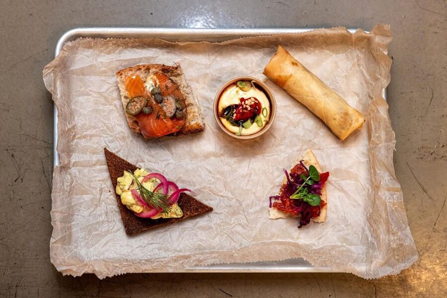 The Reykjavik Christmas Food Tour - Christmas Day Reality Check: When Opening Hours Change