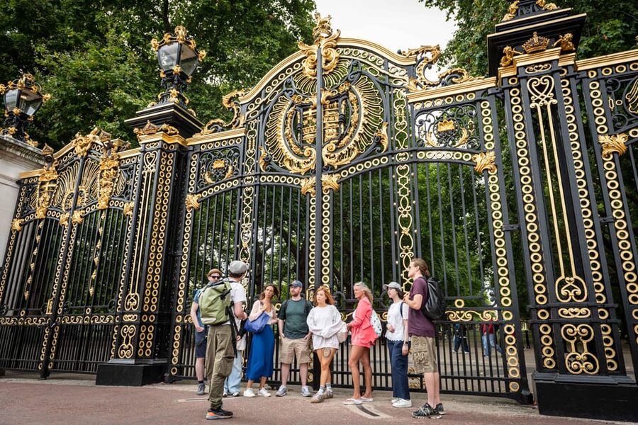 Top London Sights Tour - Christmas Day Special! - What’s included (and what you must bring)