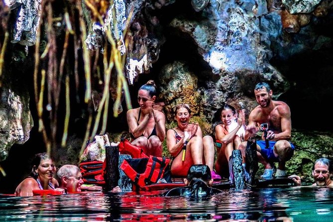 Tour Cenote Santa Cruz - Gear and comfort: flashlights, snorkeling gear, and life jackets