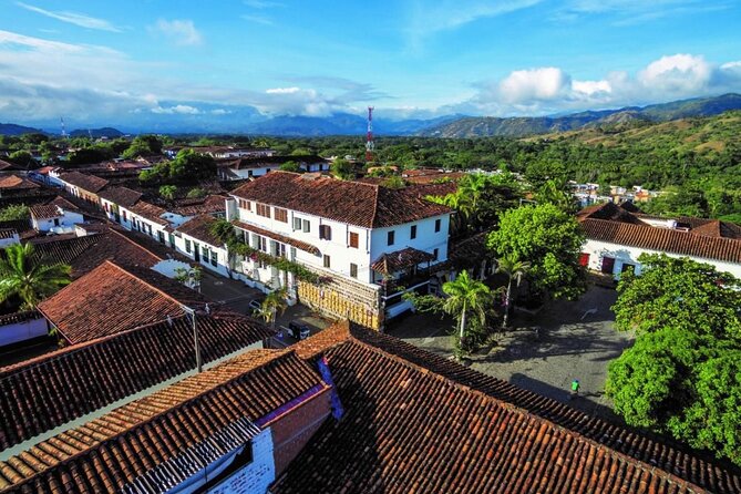 Tour Santa Fe de Antioquia - Fruit at the markets: a small stop with big payoff