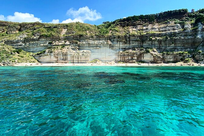 Tropea - Santa Domenica - Capo Vaticano - Capo Vaticano’s white coves: why “only by sea” is a real advantage