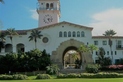 Ultimate Guide to Santa Barbara: A GPS Self-Guided Urban Stroll - What You Pay for: $14.99, Unlimited Access, and VoiceMap Offline