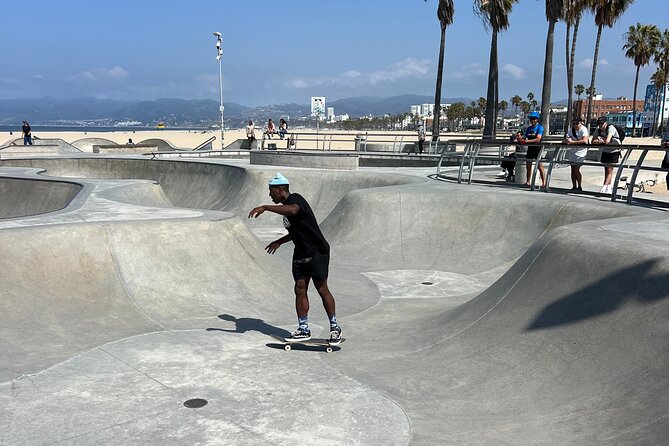 Venice and Santa Monica French Bicycle Tour - Venice Beach on two wheels: murals, canals, and secret-feeling streets