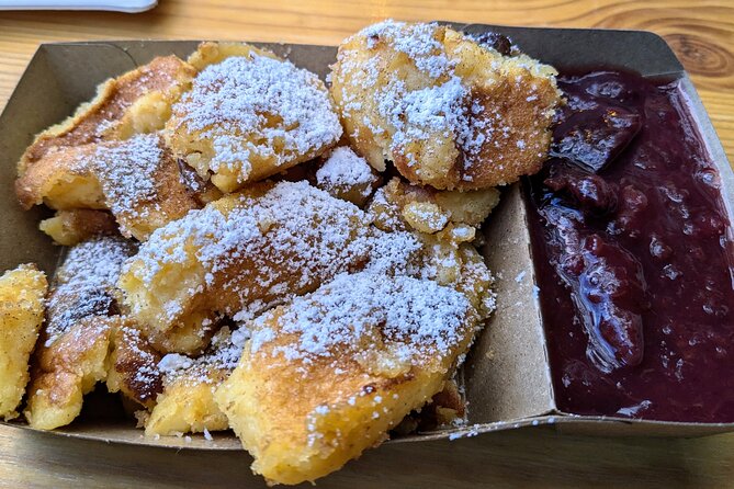 Vienna Guided Christmas Market Food and Drink Tour - Included snacks and drinks: what you should expect