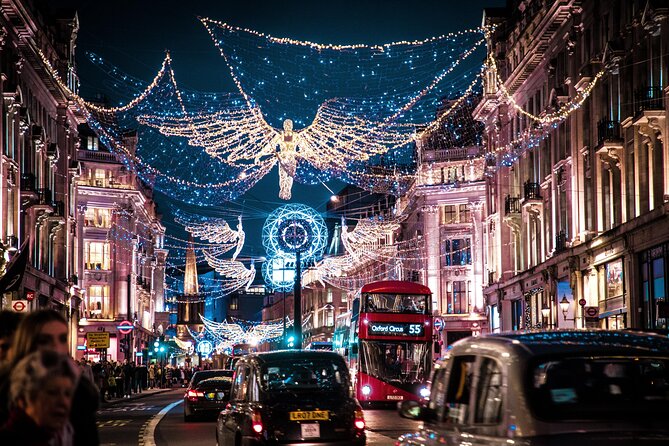 Vintage Top Deck London Christmas Lights Tour - Meeting at Northumberland Avenue and getting your view