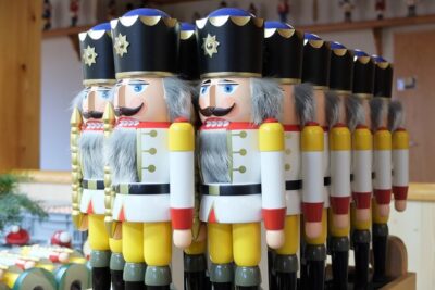 Walking Tour of Historic Dresden with a Christmas Touch. Small group tour. - Schlossplatz to the Zwinger: the story starts with baroque grandeur