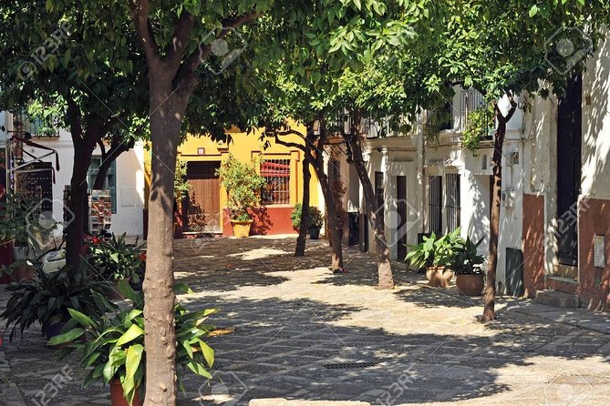Walking tour through the old Jewish quarter of Santa Cruz. - What the Legends and Sephardic Stories Add to the Streets