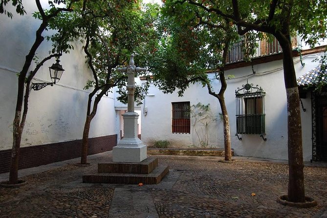 Walking tour through the old Jewish quarter of Santa Cruz. - Price and Value for a $17.36 Guided Walk