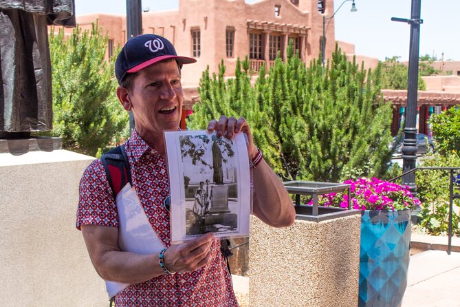 Willa Cather's Walking Tour in Santa Fe - Pace, group size, and comfort: plan like a smart walker