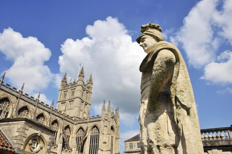 Windsor, Bath, Stonehenge & Salisbury with Christmas Lunch - Price and value: what you’re really paying for