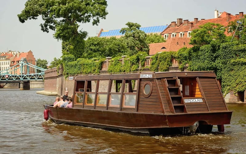 Wroclaw: Ticket for Old Town Christmas Cruise by Heated Ship - Old Town from the water: what you’ll actually see